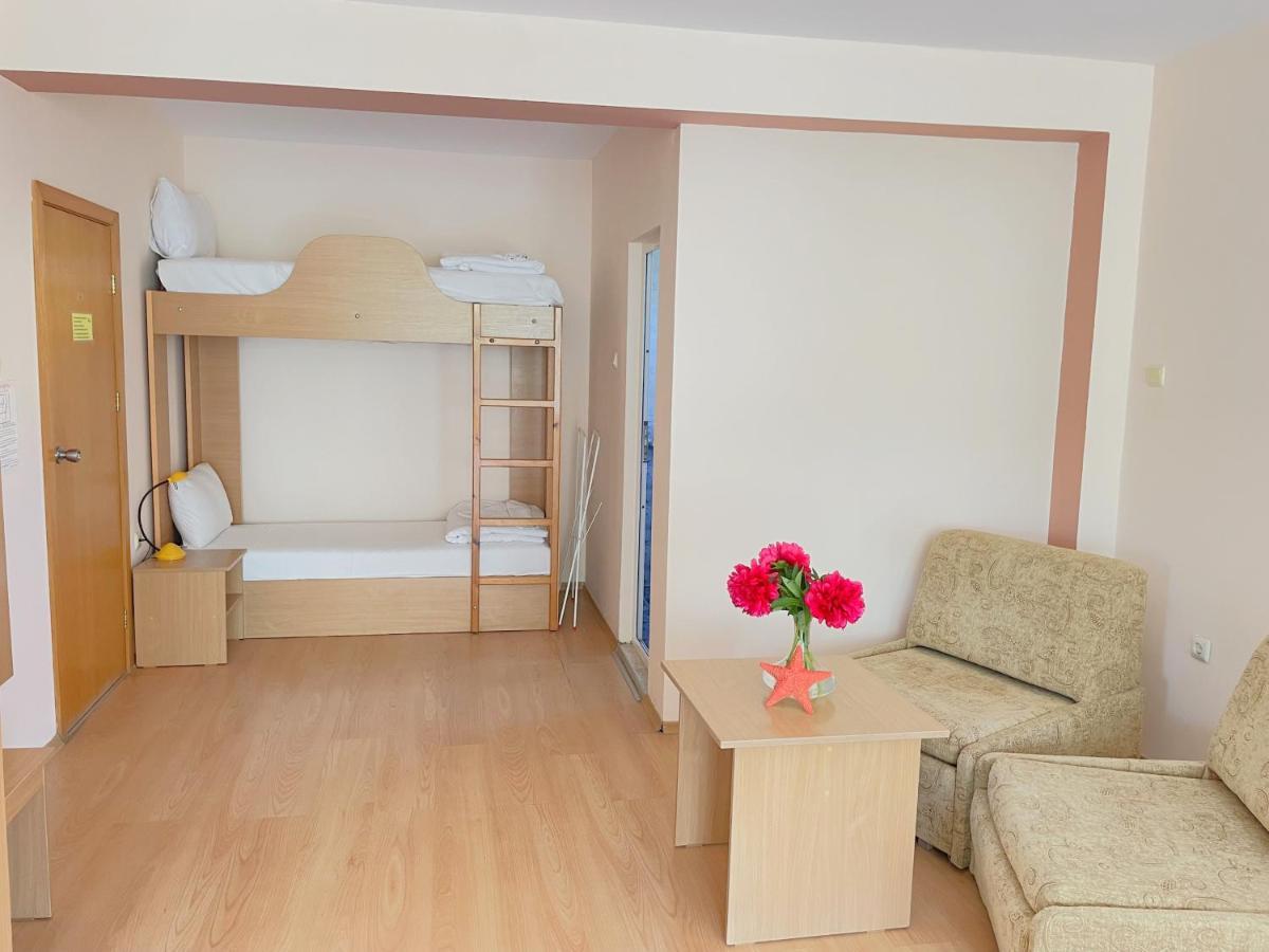 Family Hotel Morska Zvezda Balchik Ngoại thất bức ảnh