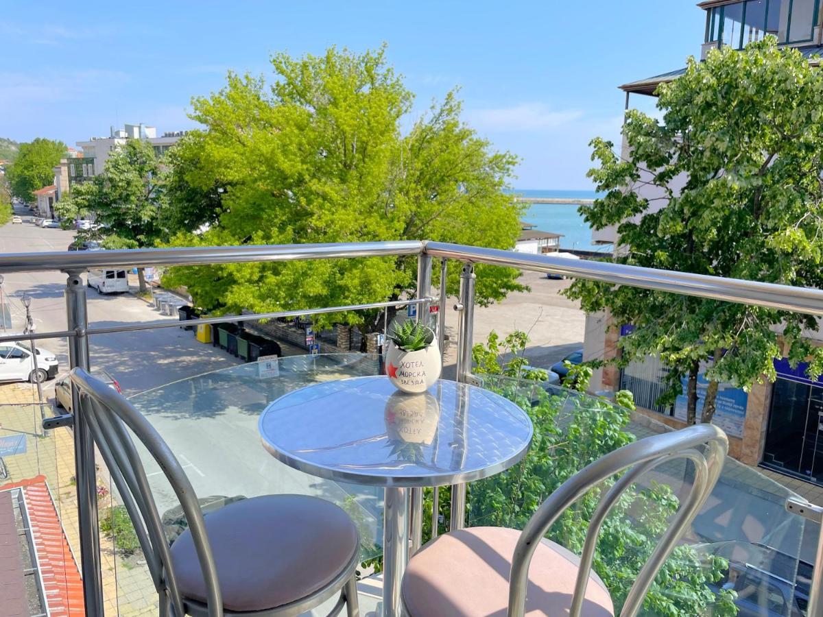 Family Hotel Morska Zvezda Balchik Ngoại thất bức ảnh