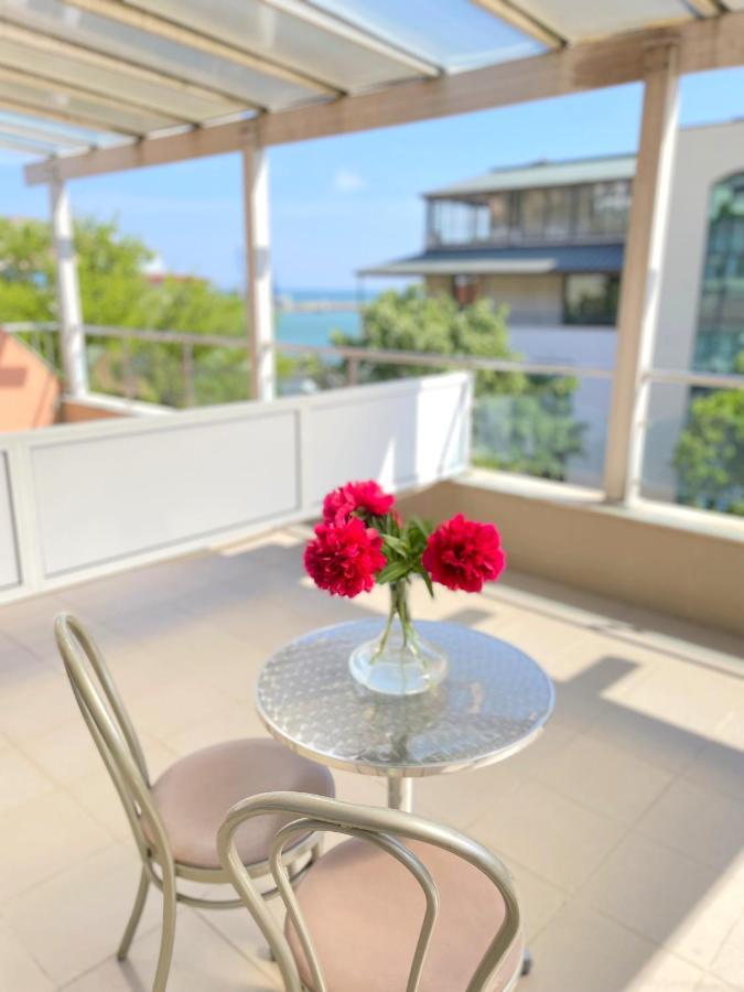Family Hotel Morska Zvezda Balchik Ngoại thất bức ảnh